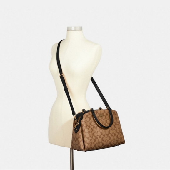 SOLD! Coach Purse! Signature Lillie Carryall in Signature Canvas - Picture 1 of 9